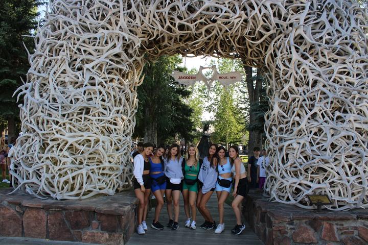 Northwestern Odyssey — 25 Days, USA & Canada