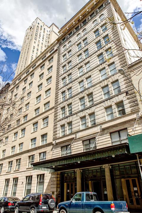 The Brooklyn Heights residence building